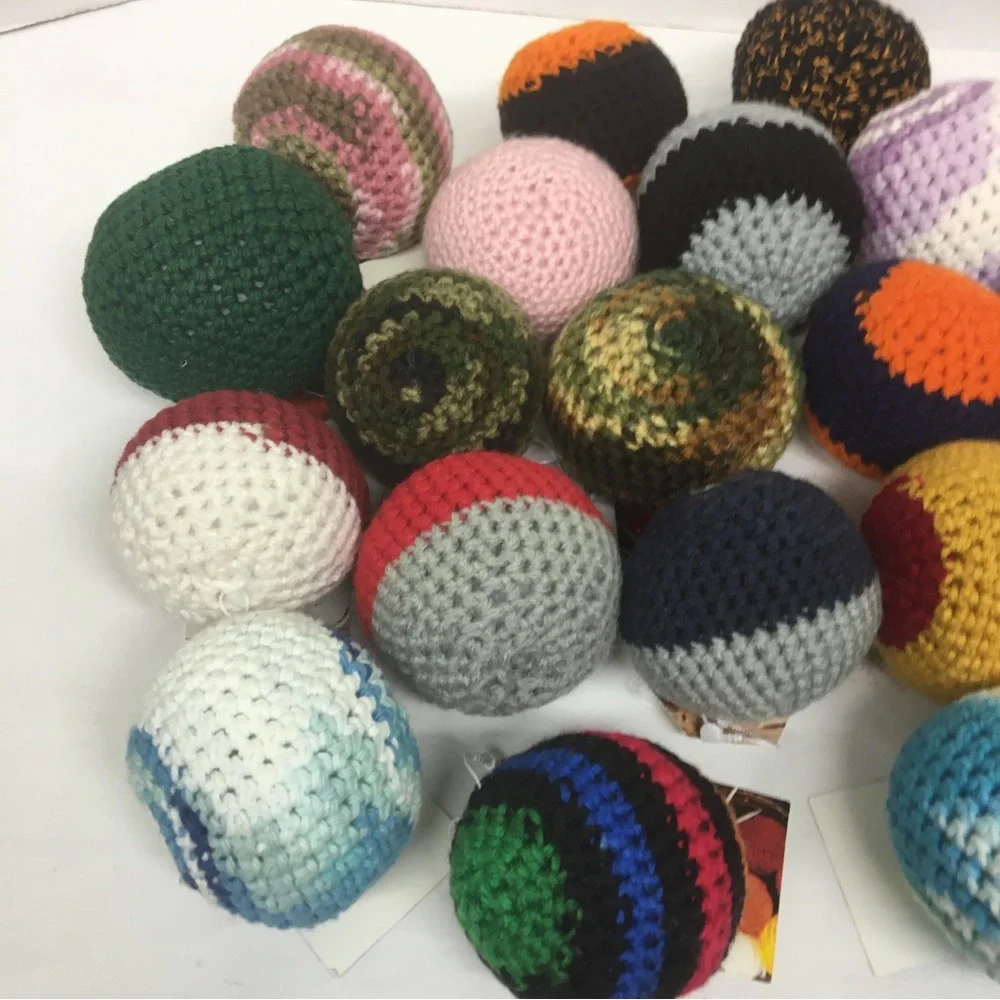 Cat/kitten Pet Toy Balls 3/$18 Handmade Crochet New with Bells. Animal Pet love